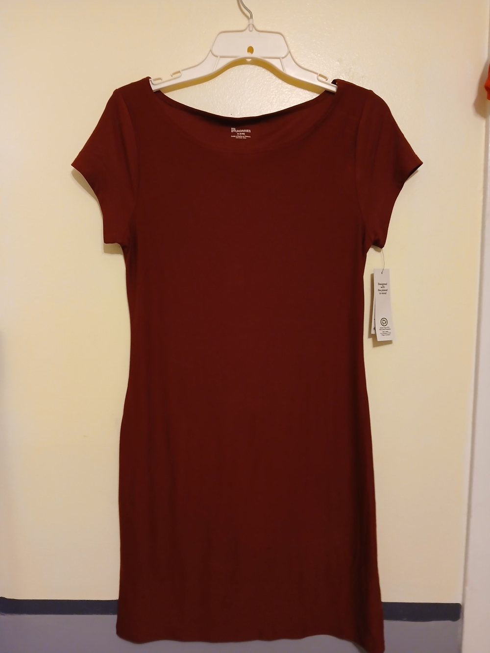 Nwt No Boundaries Short Sleeve Crewneck Dress - Burgundy